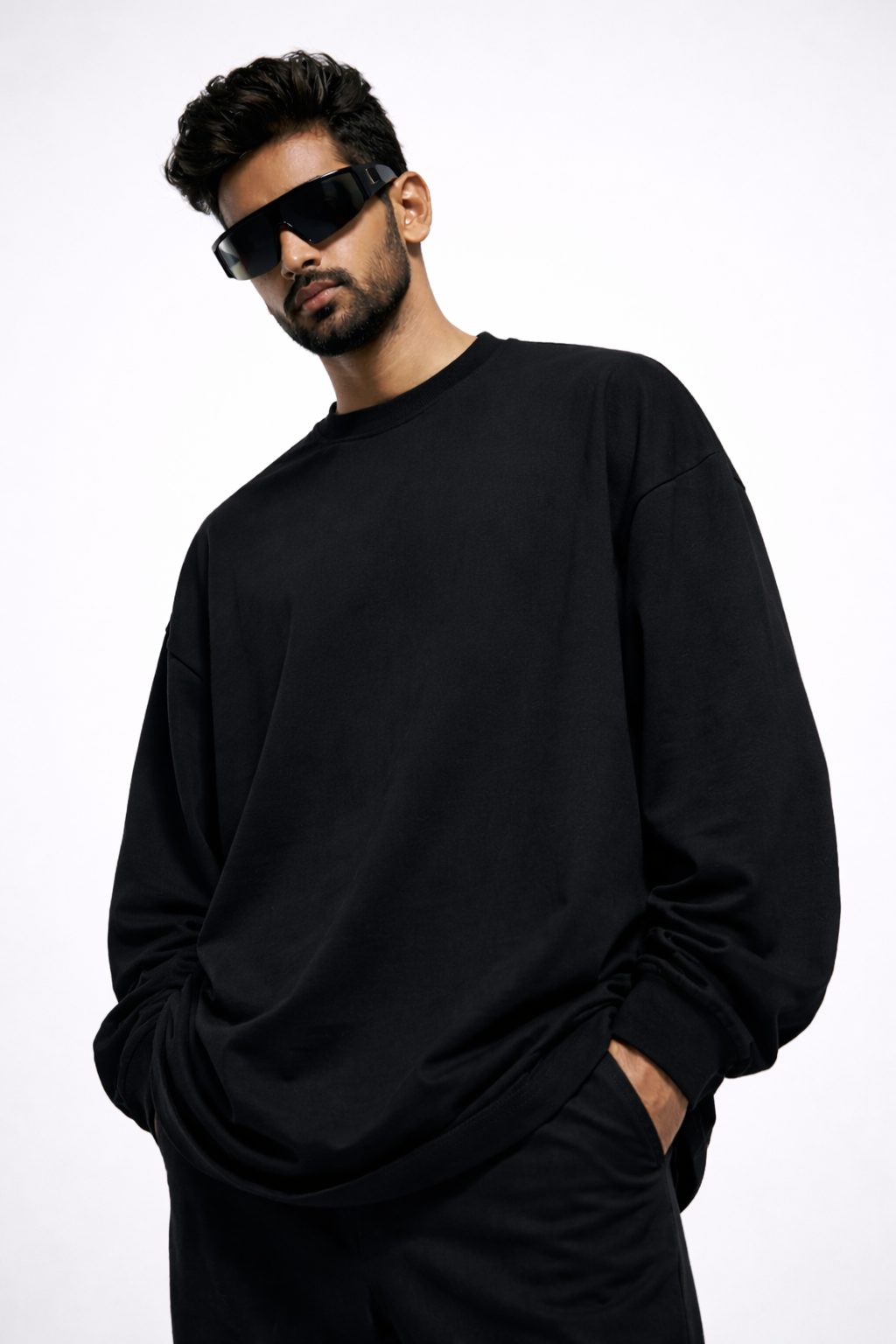 Black Solid Oversized Long sleeves T-shirt