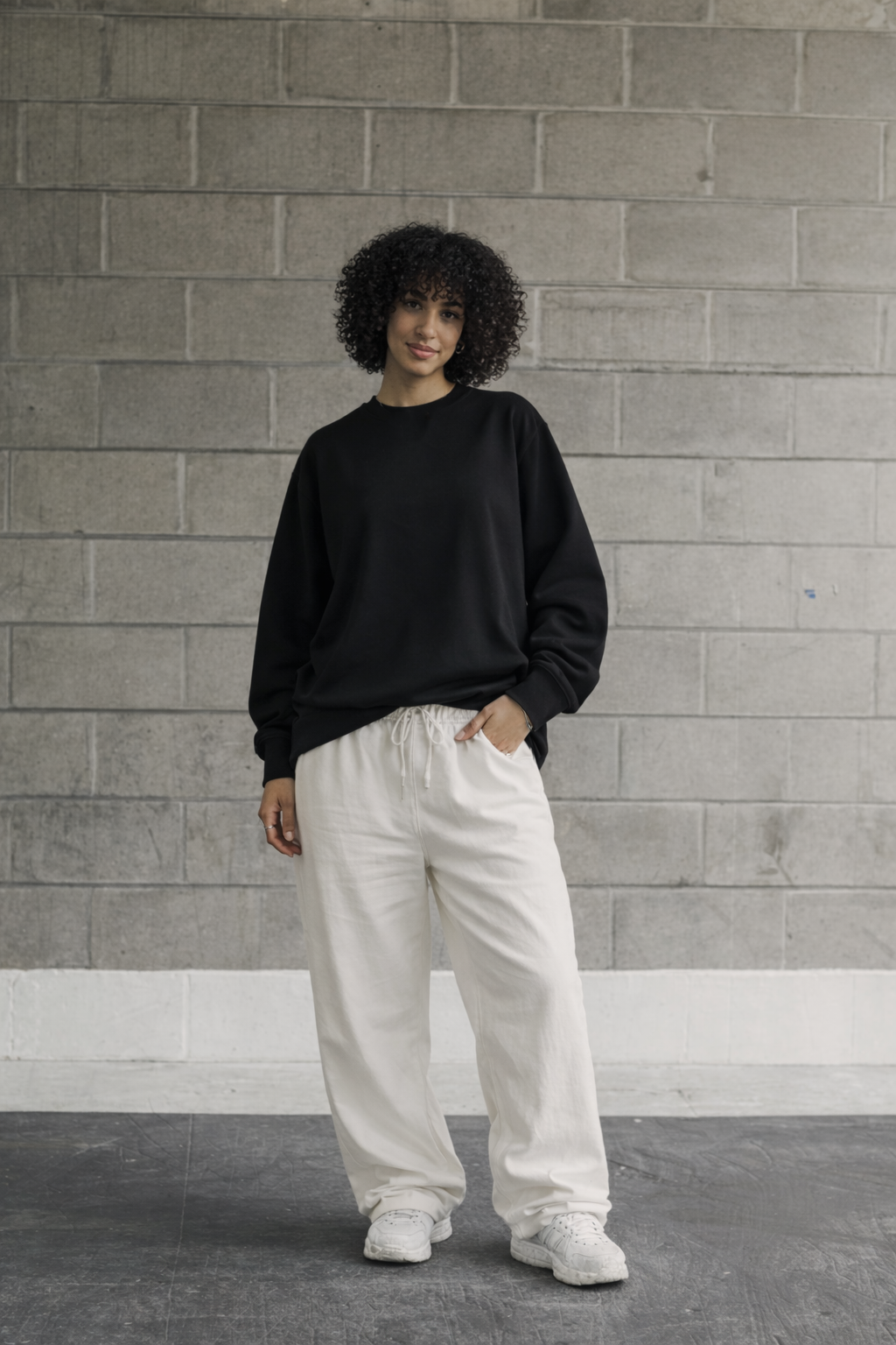 Black Solid Oversized Long sleeves T-shirt